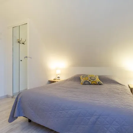 Le Coteau-4 By Interhome
